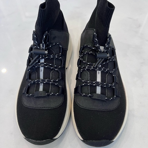 ✨ALO YOGA✨Wanderer Sneakers - Picture 5 of 12